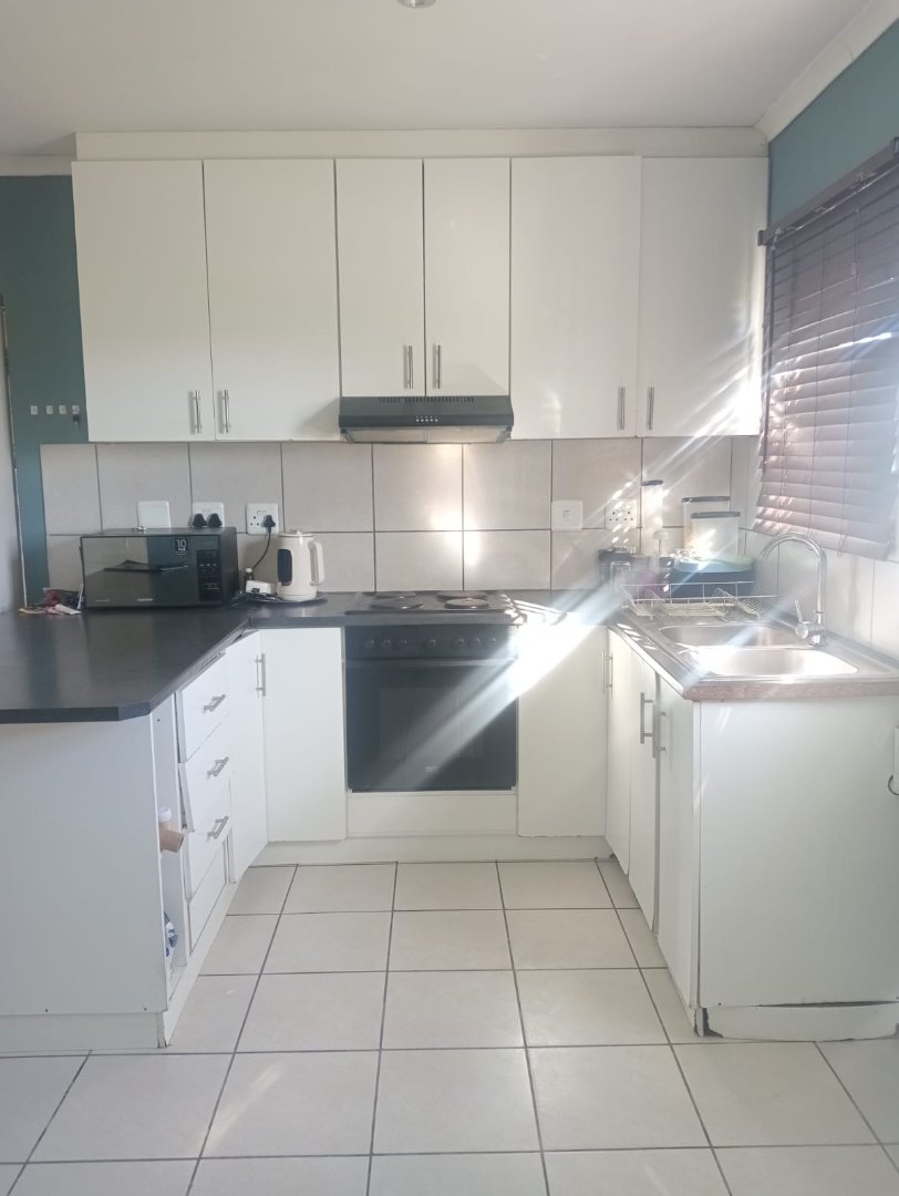 3 Bedroom Property for Sale in Stratford Green Western Cape